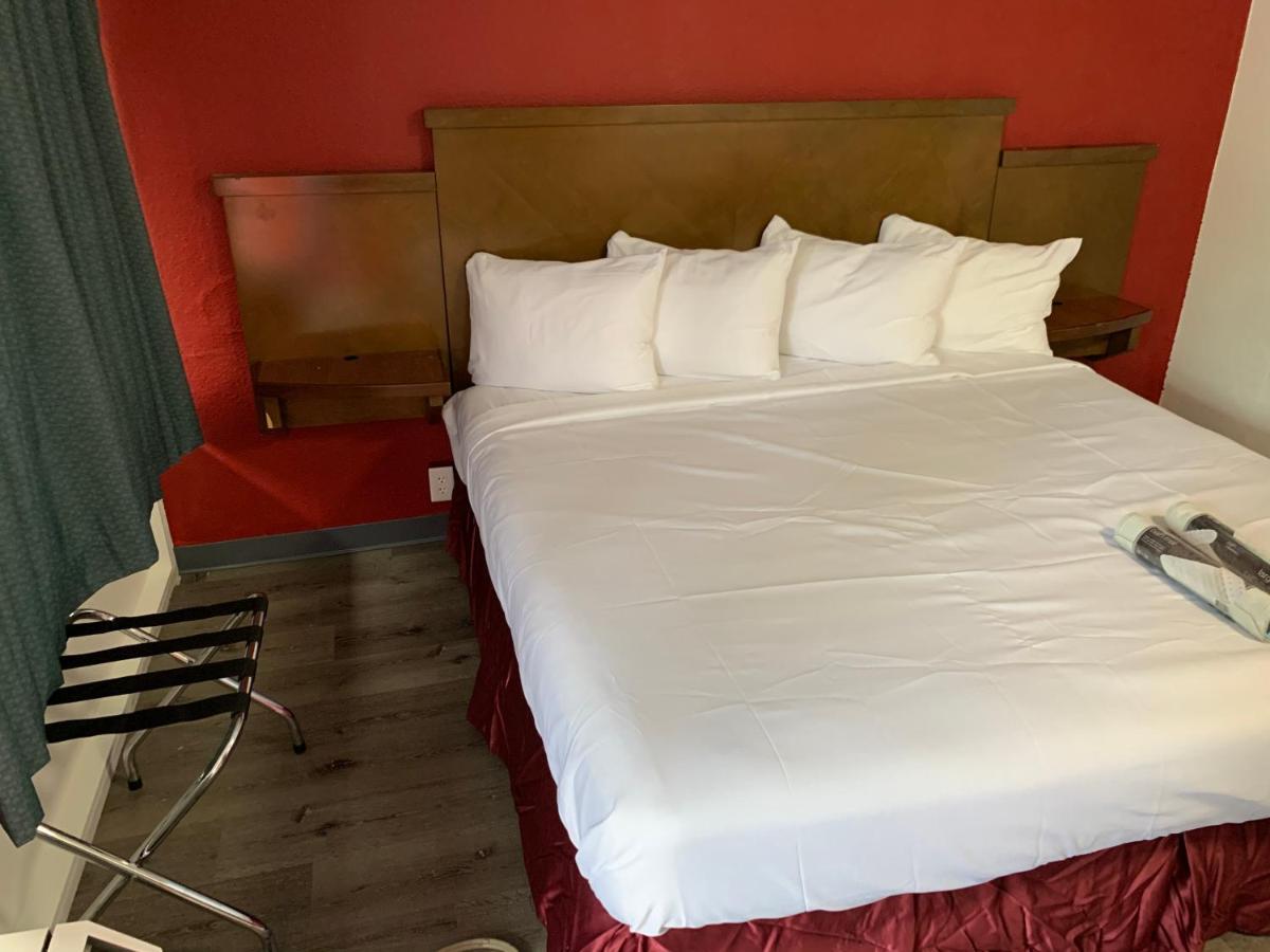 Rodeway Inn Augusta Exteriör bild